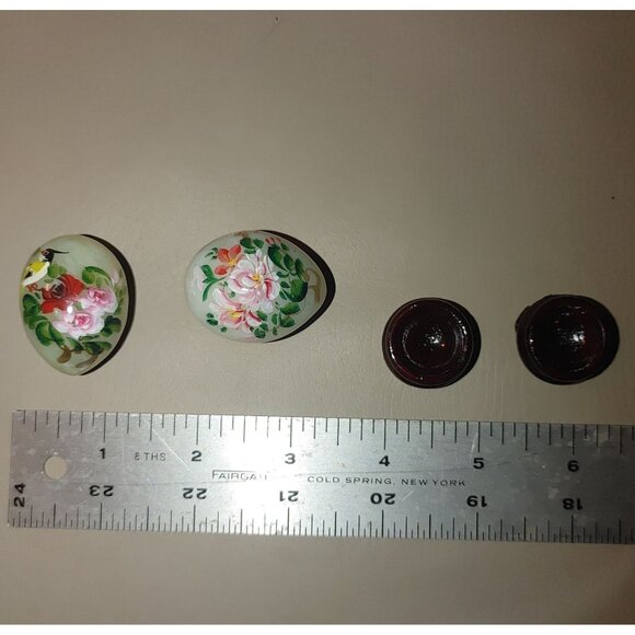 Mable Green Hand Painted Decorative Eggs With Floral Birds Design On Wooden Stan - Picture 5 of 14